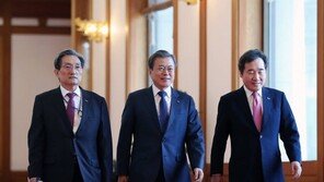 이낙연, 尹 향해 “文정부 성취 잇고 잘못은 고쳐나가길”