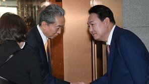 尹, 하토야마 전 日총리 접견… “미래지향적 한일관계 열어나가야”