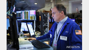 美 증시 폭락장 재연…S&P500지수 4000 붕괴-나스닥 4.3%↓