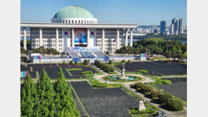 “취임식 배경그림, 유명 화백 그림보다 의미 있어”