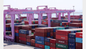 경상수지 23개월 연속 흑자…원자재 수입 급증에 흑자폭 축소