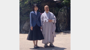 첫 공식 석상에 나서는 김건희 여사…그 이후는? 