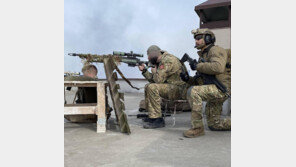 이근 측 “카메라맨 대동? 전쟁 증거 확보 임무…루머 역겹다” 반박