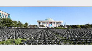 이도훈 “尹옆자리 당연히 김건희…두 전직 文과 朴, 인사 나눌 것”