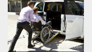 코액터스, 휠체어 탑승 가능 겸용 택시 운행