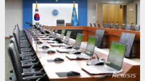 尹대통령, 오늘 첫 국무회의 주재…세종 아닌 용산서 진행