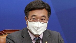 윤호중 “반지성주의 득 본 건 尹…가상현실 속에 사나”