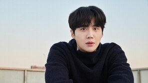 김선호, 연극 무대 복귀…‘터칭 더 보이드’ 7월 개막