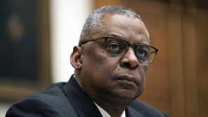 미·러, 우크라전 이후 첫 국방 수장 통화…전쟁 영향은 미지수