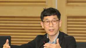 “이준석 성상납 징계해야” 박지현에…진중권 “물타기 안돼”