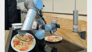사람처럼 씹고 맛보고… ‘최적의 음식 맛’ 찾는 로봇 나왔다