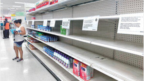 美, 분유대란에 4시간 원정쇼핑까지… ‘바이든, 뒷북대책’ 책임론 