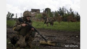 우크라군, 하르키우시 외곽서 러시아군 몰아내고 국경까지 진격