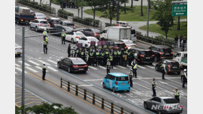 전장연, 도로 행진 후 지하철 시위…신용산역 8차선 중 6차로 통제