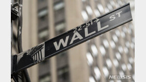 재택근무 해제된 뉴요커들 출근 거부…“강아지 집에 두고 못 가”