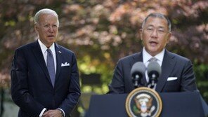 정의선 현대차 회장, 바이든 만나 美에 50억 달러 추가 투자 발표