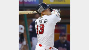 다시 배트 든 SSG 하재훈, KBO무대 첫 홈런