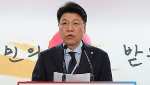 장제원, 법무부 인사검증 논란에 “한동훈이 영원히 장관하나”