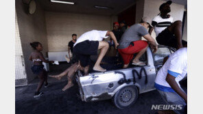 브라질 경찰, 리우 빈민가 습격…격렬 총격전 21명 사망