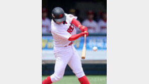 이도현 ‘배트에 정확히’ [포토]