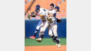 마산고, 청원고 꺾고 4강 진출 [포토]