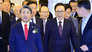 MB맨 이동관·김창경, 尹대통령 특보 위촉…용산에 6월 입주 예정