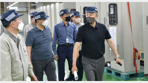 현장 찾고 지분인수, LS 구자은 ‘양손잡이 경영’ 시동