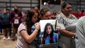 텍사스 총기난사 희생 어린이 19명, 모두 4학년 같은 반