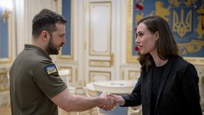 ‘나토 가입 추진’ 핀란드 총리, 키이우 깜짝 방문