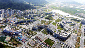 퇴직금 세부담 32년만에 줄인다…근속연수별 공제액 인상 검토