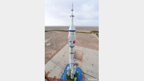 중국, 내달 초 선저우 14호 유인우주선 발사…여성도 포함