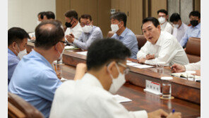 尹 “‘모래주머니’ 기업규제 풀어 화답…제가 직접 나서겠다”