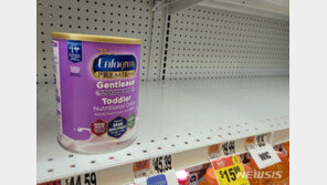 美분유 부족, 코로나19 감염 우려 모유 수유 줄면서 악화