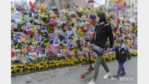 “침략자 언어 안 쓰겠다”…러시아어 버리는 우크라인들