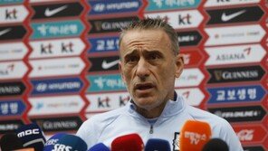 벤투 감독 “손흥민 득점왕 됐다고 전술적인 자유 줄 수 없다”