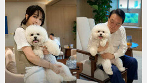 ‘보안구역’ 집무실 사진이 김여사 팬클럽에?…대통령실 “직원이 촬영, 오해 있었다”