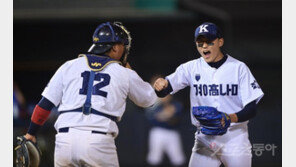 나윤호 ‘1-3루 위기 깔끔하게 막았어!’ [포토]