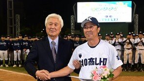 경남고 승리를 이끈 전광열 감독 [포토]