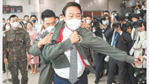 尹 “어렵고 복잡한 규제 철폐 직접 나설 것”