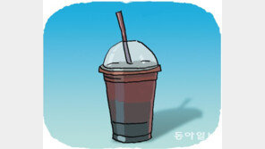 탁상행정에 본사는 ‘나몰라라’…일회용컵 계속 쌓인다