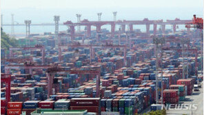 2008년 경제위기보다 빠르다…또 무역수지 적자 ‘경고등’