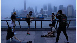 “상하이가 돌아왔다” 65일만에 봉쇄 해제…정상화까진 오랜 시간 필요