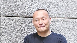 “사회의 어두운 면 매일 목격하지만 인간의 선함 믿어”