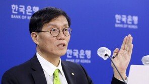 이창용 “향후 저성장 배제못하지만…확장적 통화정책은 의문”