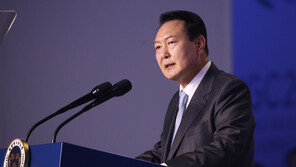 윤석열 국정운영, ‘잘하고 있다’ 54%…전주 대비 6%p 올라[NBS]