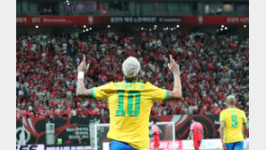 한국 팬 환대에 감동한 네이마르 “이런 반응 예상 못해, 응원 놀라워”