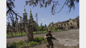 우크라 침공 99일…젤렌스키 “러시아, 우리 영토 20% 장악”