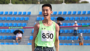 적수 없는 우상혁, 2m30 넘고 KBS배 전국육상경기대회 우승