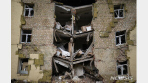 英국방부 “러, 공습·포격 결합해 압도적 화력…돈바스 성공 요인”