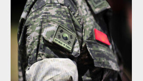 “선임 한번 못 웃기냐” 관물대 가두고 아이돌춤 강요한 해병대원